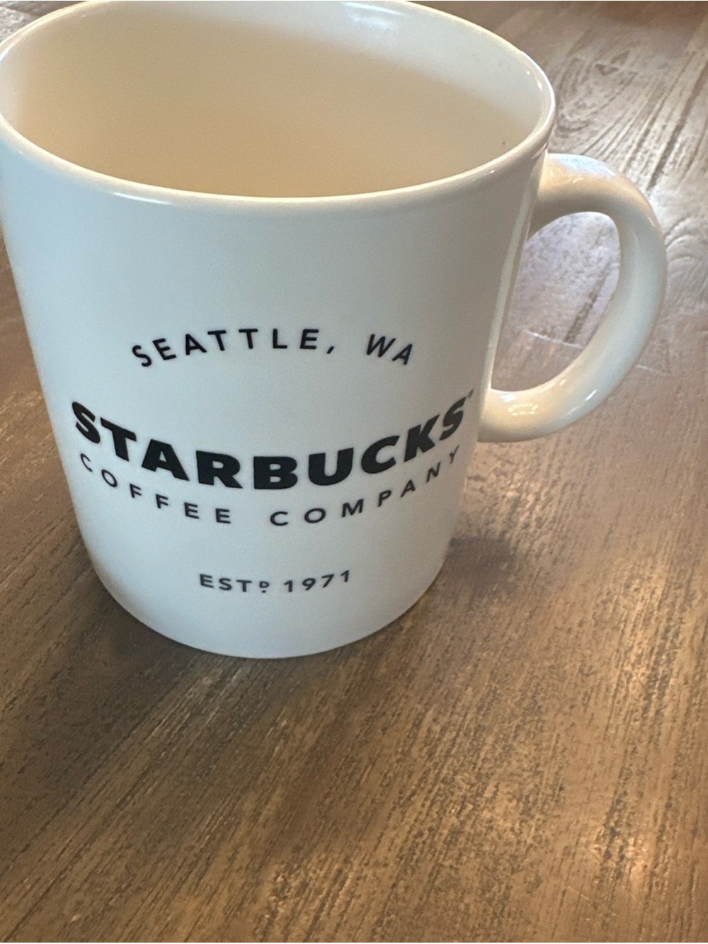 Starbucks Coffee Company Seattle, WA Oversized Large Jumbo Coffee Mug 28 Ounce